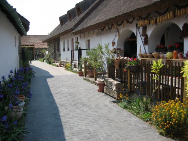 Tihany Street